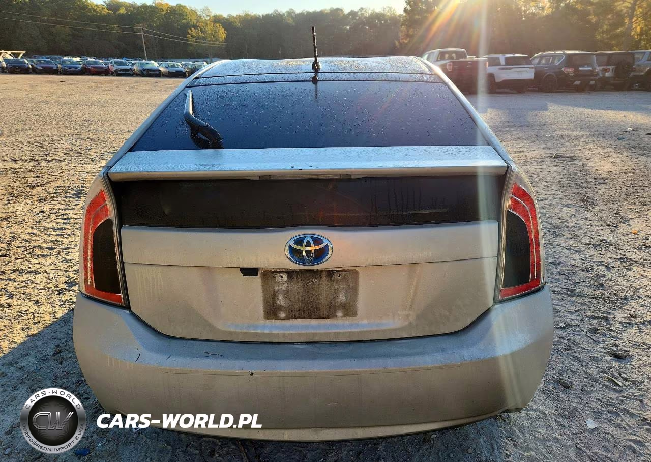 2014 Toyota Prius Two VIN:JTDKN3DU4E1776917 - 6