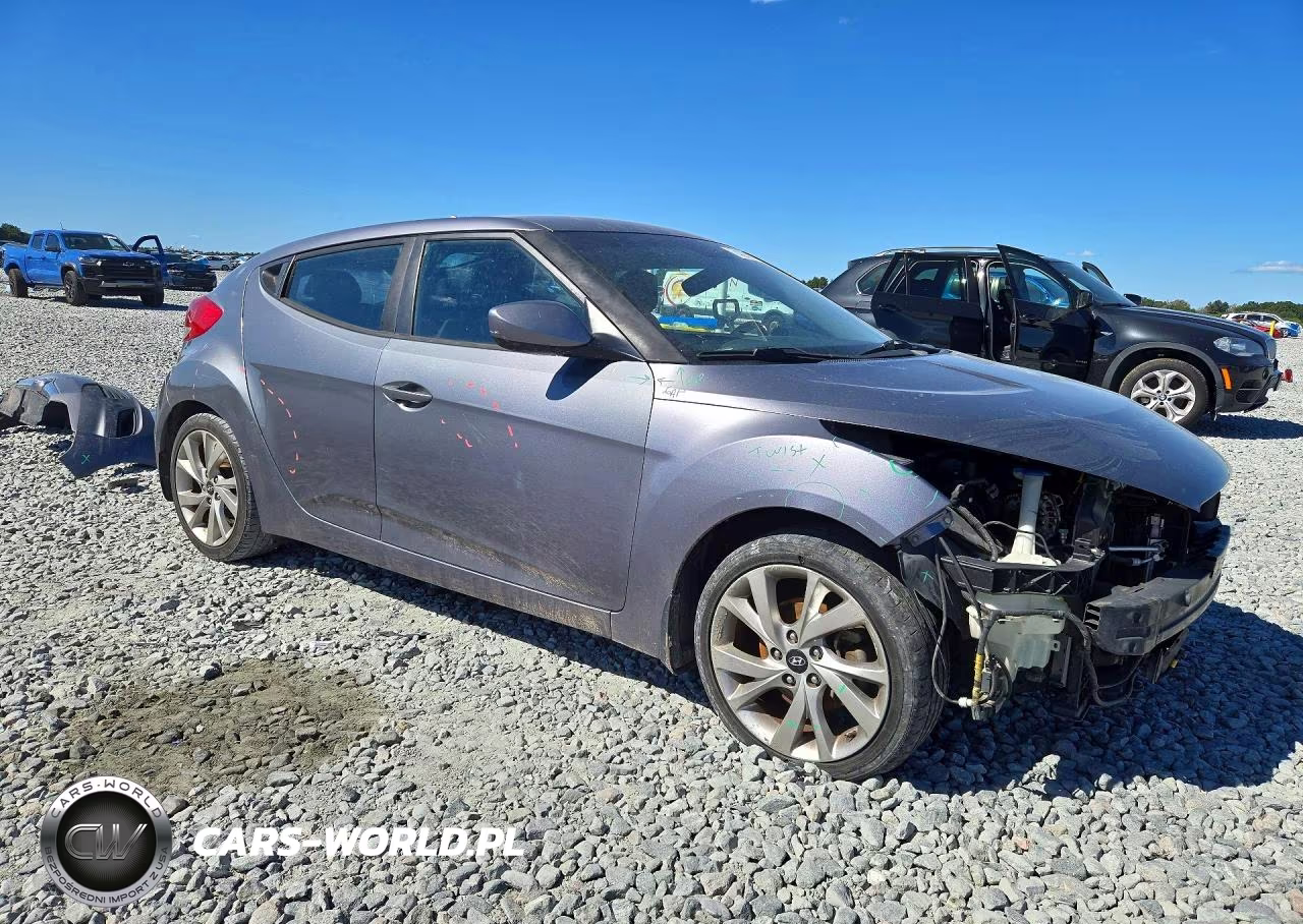 2016 Hyundai Veloster Base VIN:KMHTC6AD7GU284895 - 4