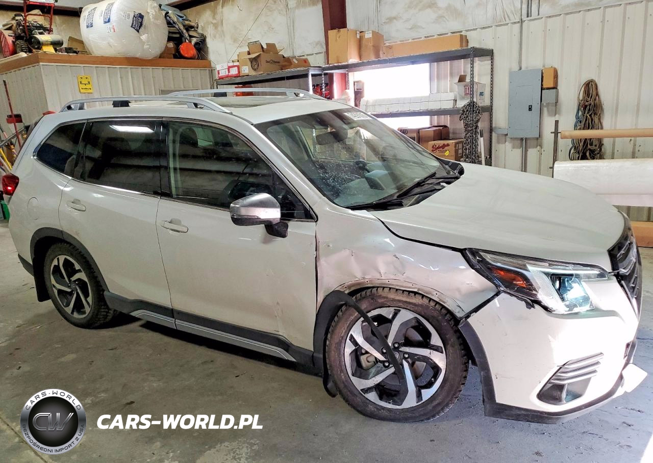 2024 Subaru Forester Touring VIN:JF2SKAMC9RH403858 - 4