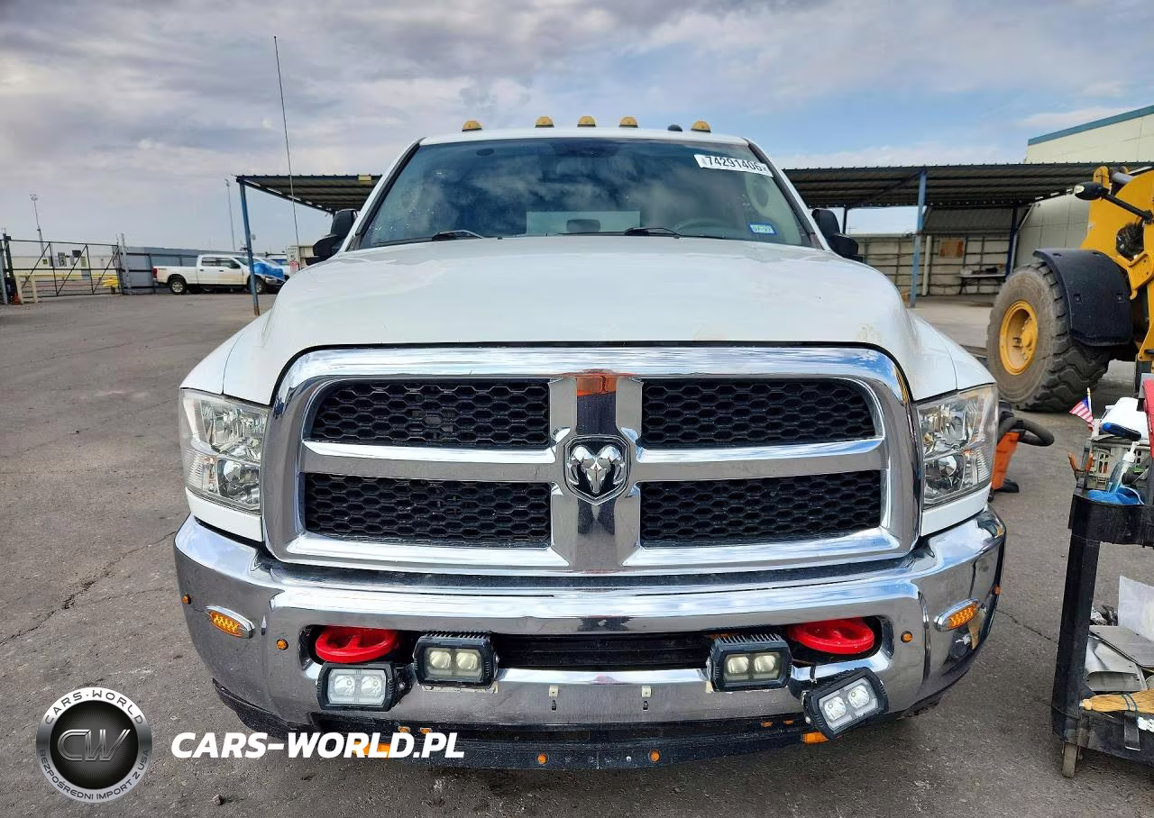 2018 Ram 2500 St VIN:3C6UR5HJ4JG107168 - 5