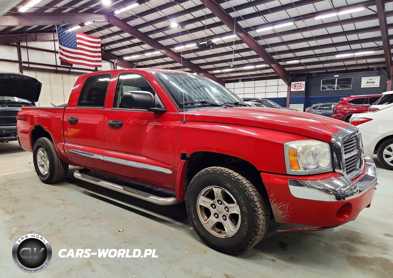 2005 Dodge Dakota Quad Laramie VIN:1D7HW58N35S227618 - 4