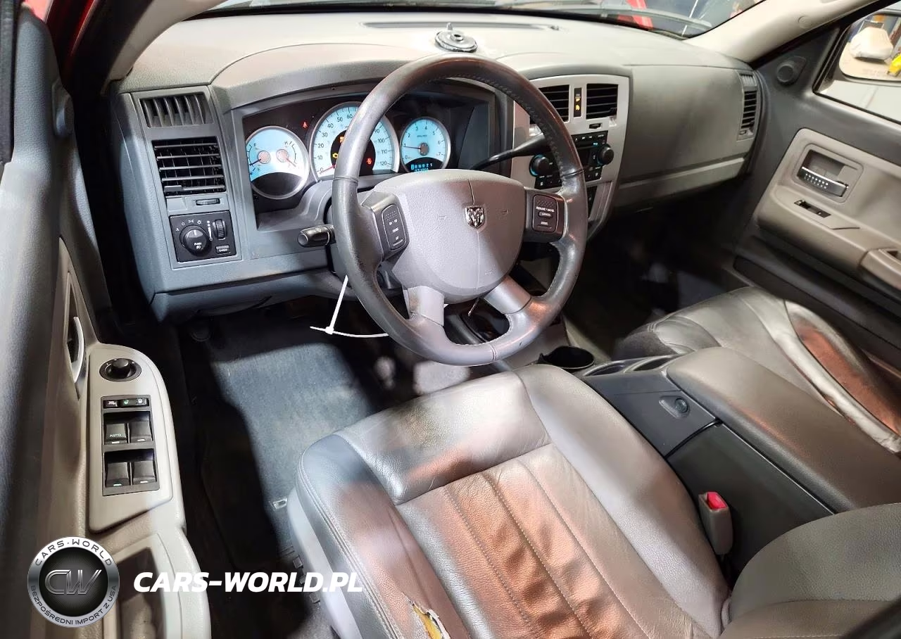 2005 Dodge Dakota Quad Laramie VIN:1D7HW58N35S227618 - 8