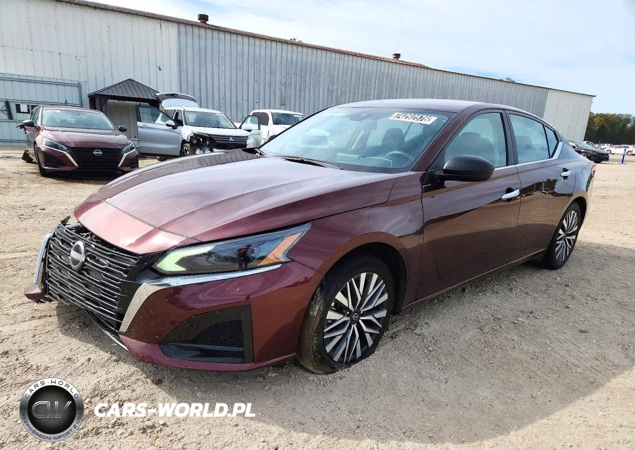 2025 Nissan Altima Sv
