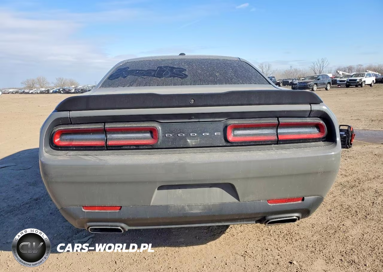 2018 Dodge Challenger Sxt VIN:2C3CDZAG6JH161035 - 6