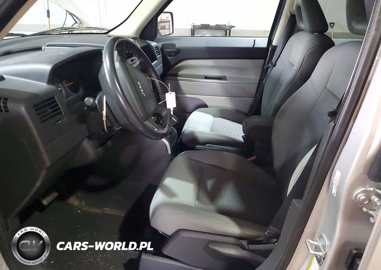 2007 Jeep Patriot Sport VIN:1J8FF28W27D367698 - 5