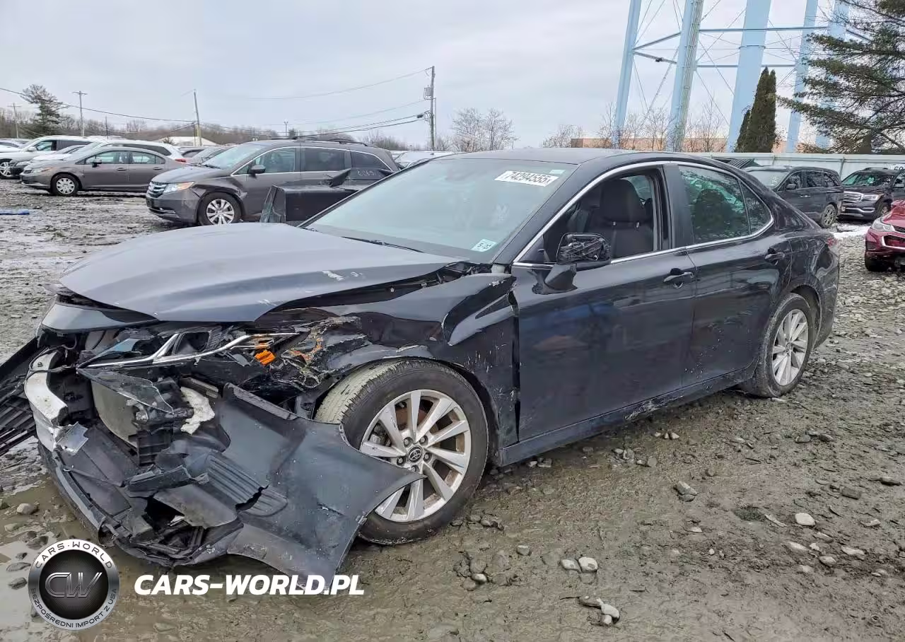 2022 Toyota Camry Le