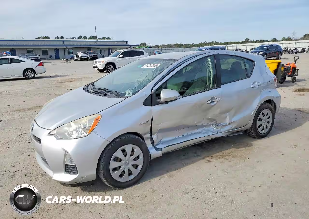 2013 Toyota Prius C
