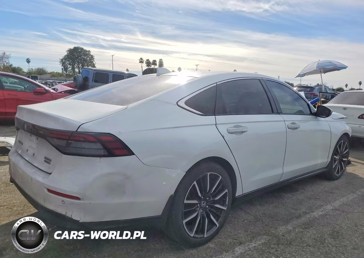 2024 Honda Accord Touring Hybrid VIN:1HGCY2F80RA028405 - 3