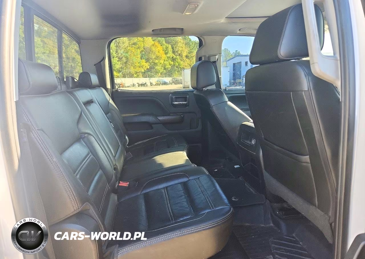 2018 GMC Sierra K2500 Denali VIN:1GT12UEY2JF262167 - 10
