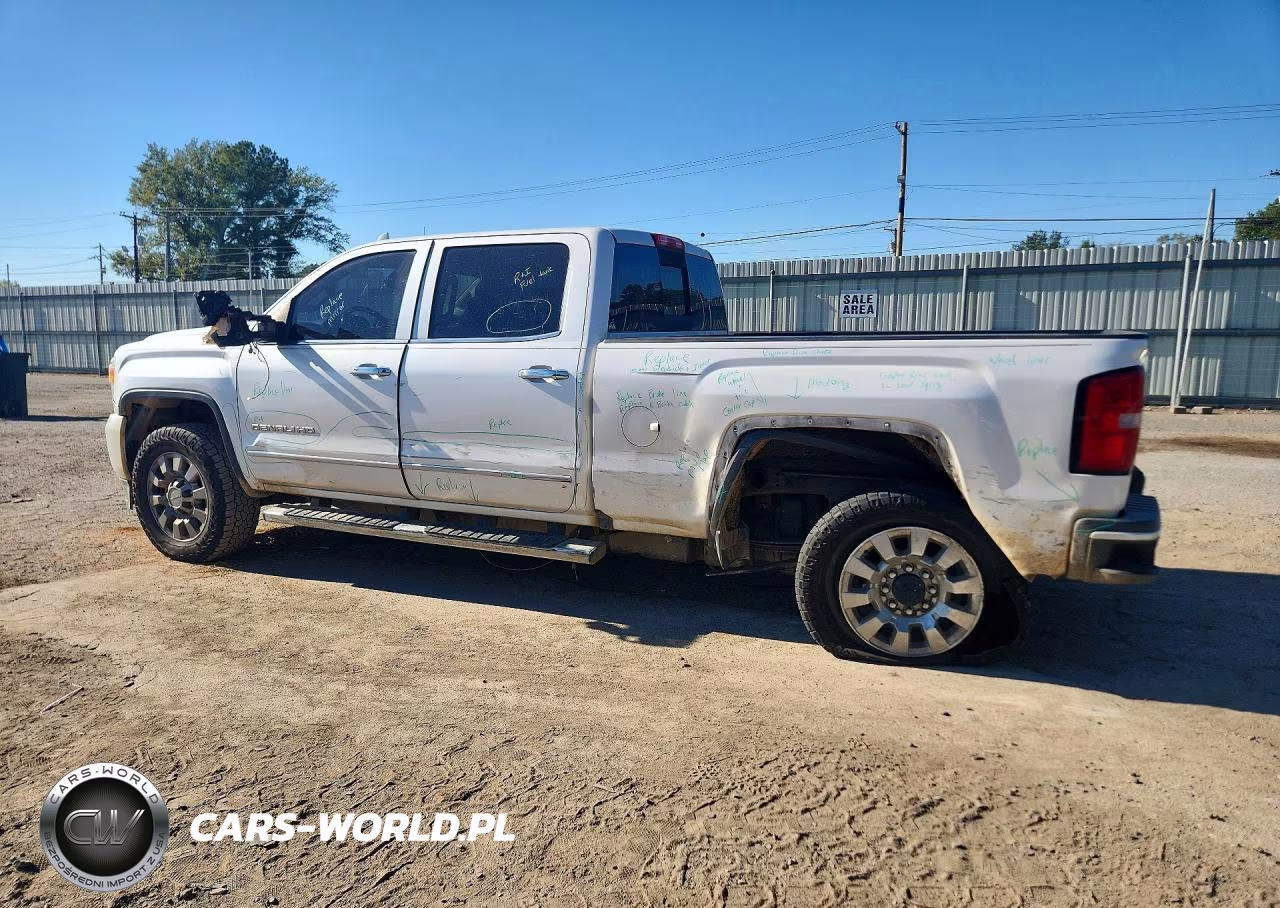 2018 GMC Sierra K2500 Denali VIN:1GT12UEY2JF262167 - 2