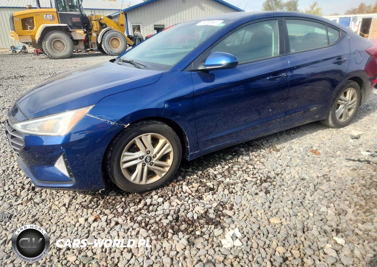 2019 Hyundai Elantra Se VIN:5NPD84LF9KH418001 - 1
