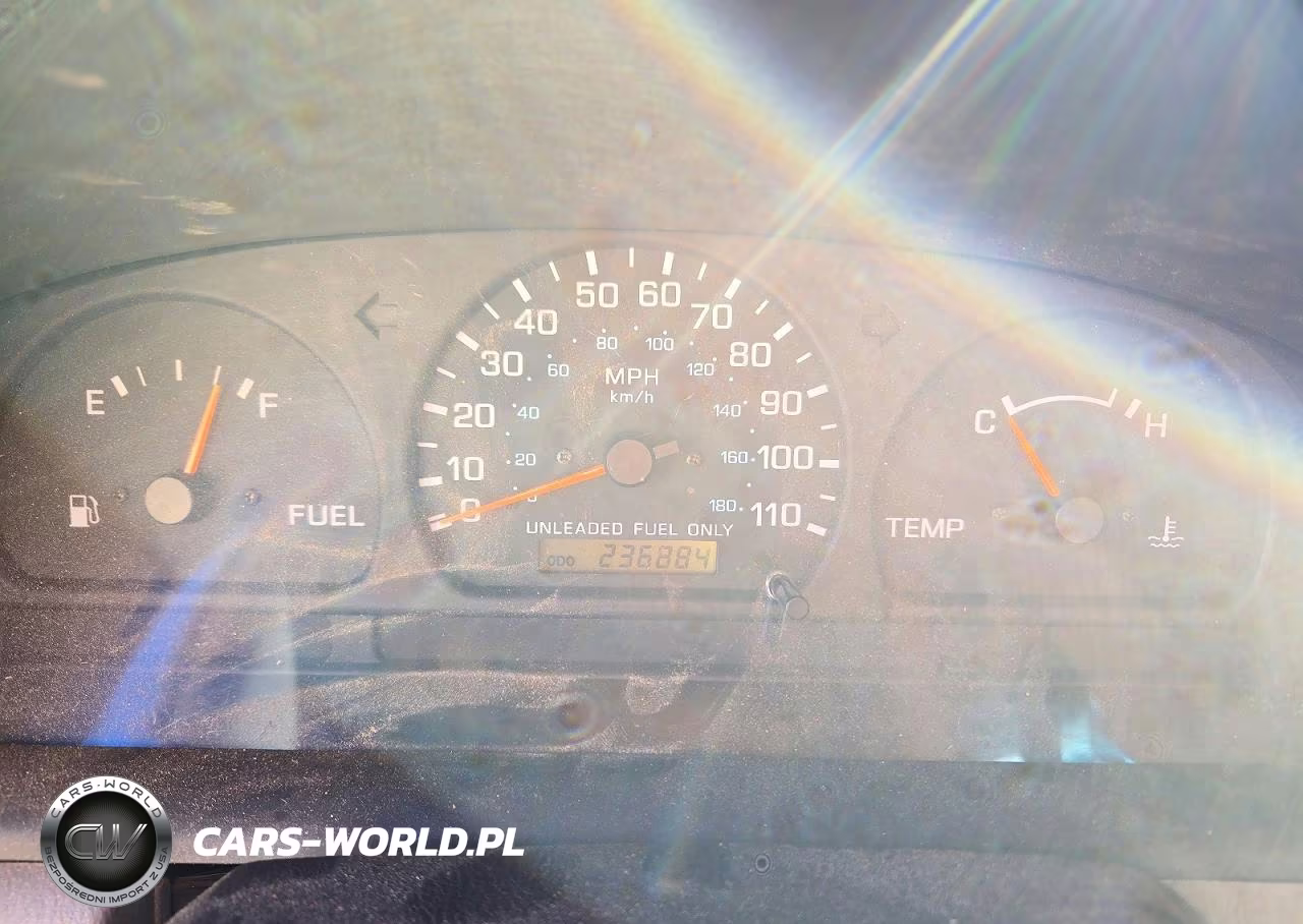 1998 Nissan Frontier Xe VIN:1N6DD26S4WC359706 - 9