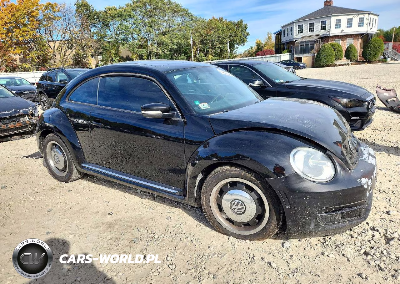 2012 Volkswagen Beetle VIN:3VWJP7AT6CM642366 - 4