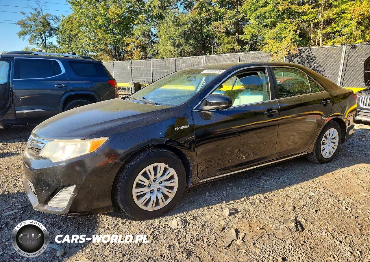 2014 Toyota Camry Hybrid Le