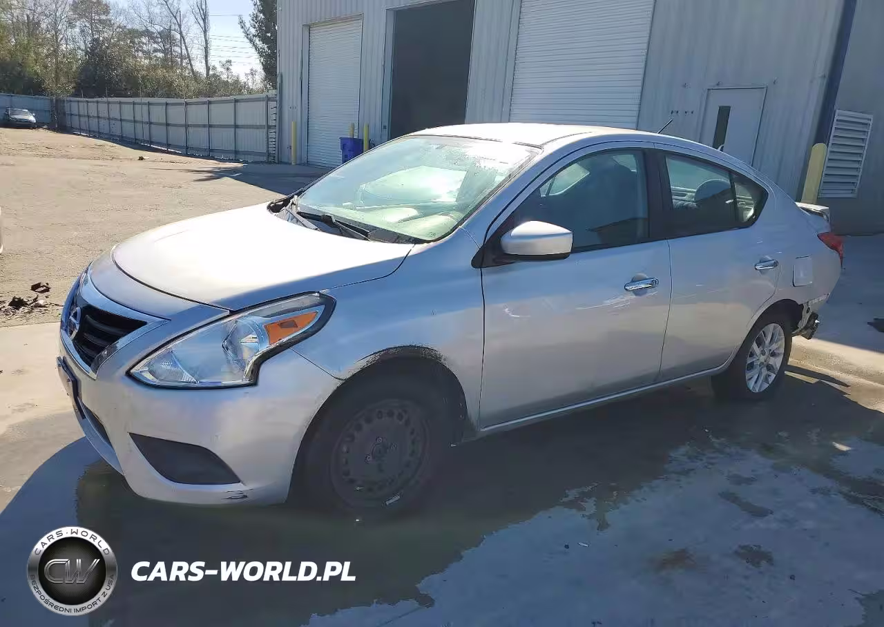 2019 Nissan Versa Sv