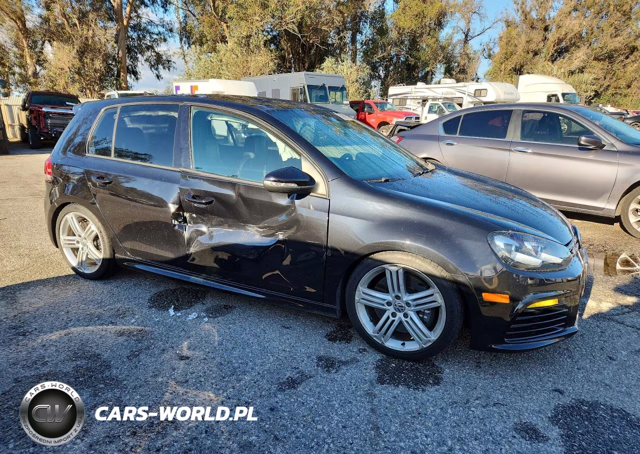 2013 Volkswagen Golf R VIN:WVWPF7AJ7DW078629 - 4