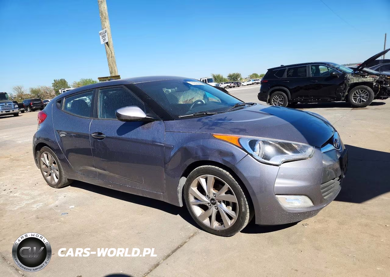 2017 Hyundai Veloster Base VIN:KMHTC6AD9HU307708 - 4