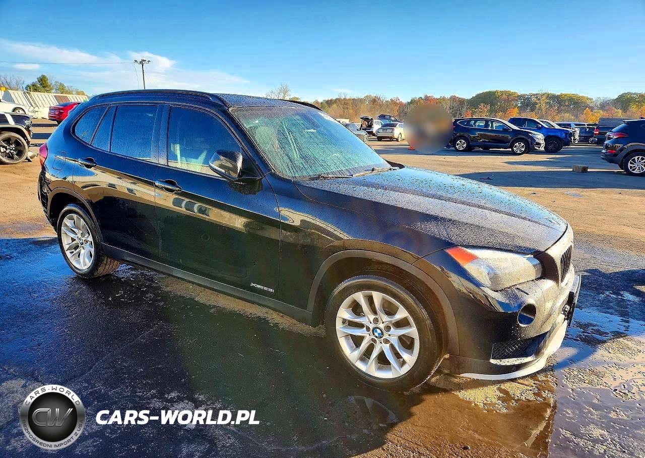 2015 BMW X1 xDrive28I VIN:WBAVL1C54FVY26126 - 4