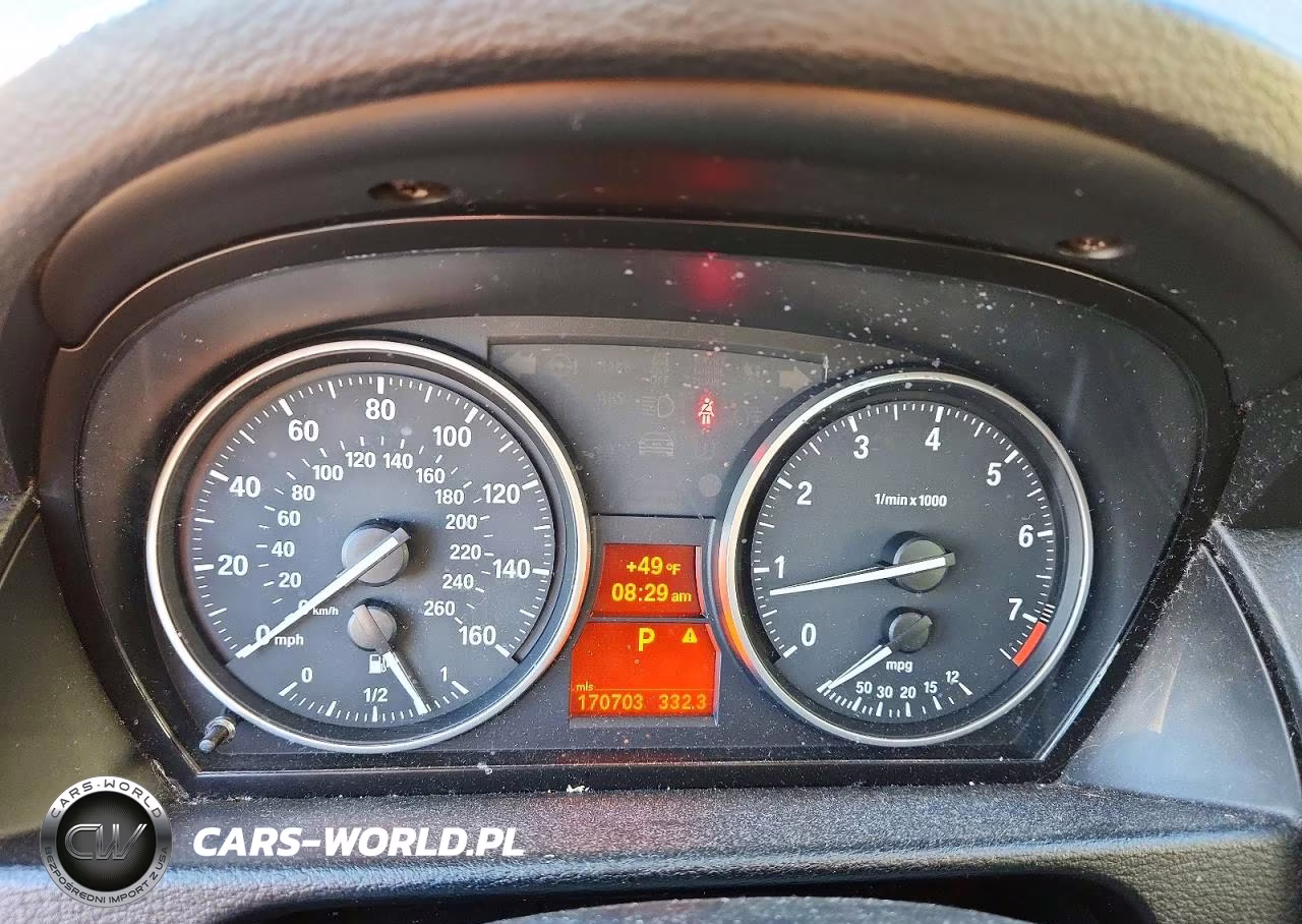 2015 BMW X1 xDrive28I VIN:WBAVL1C54FVY26126 - 9