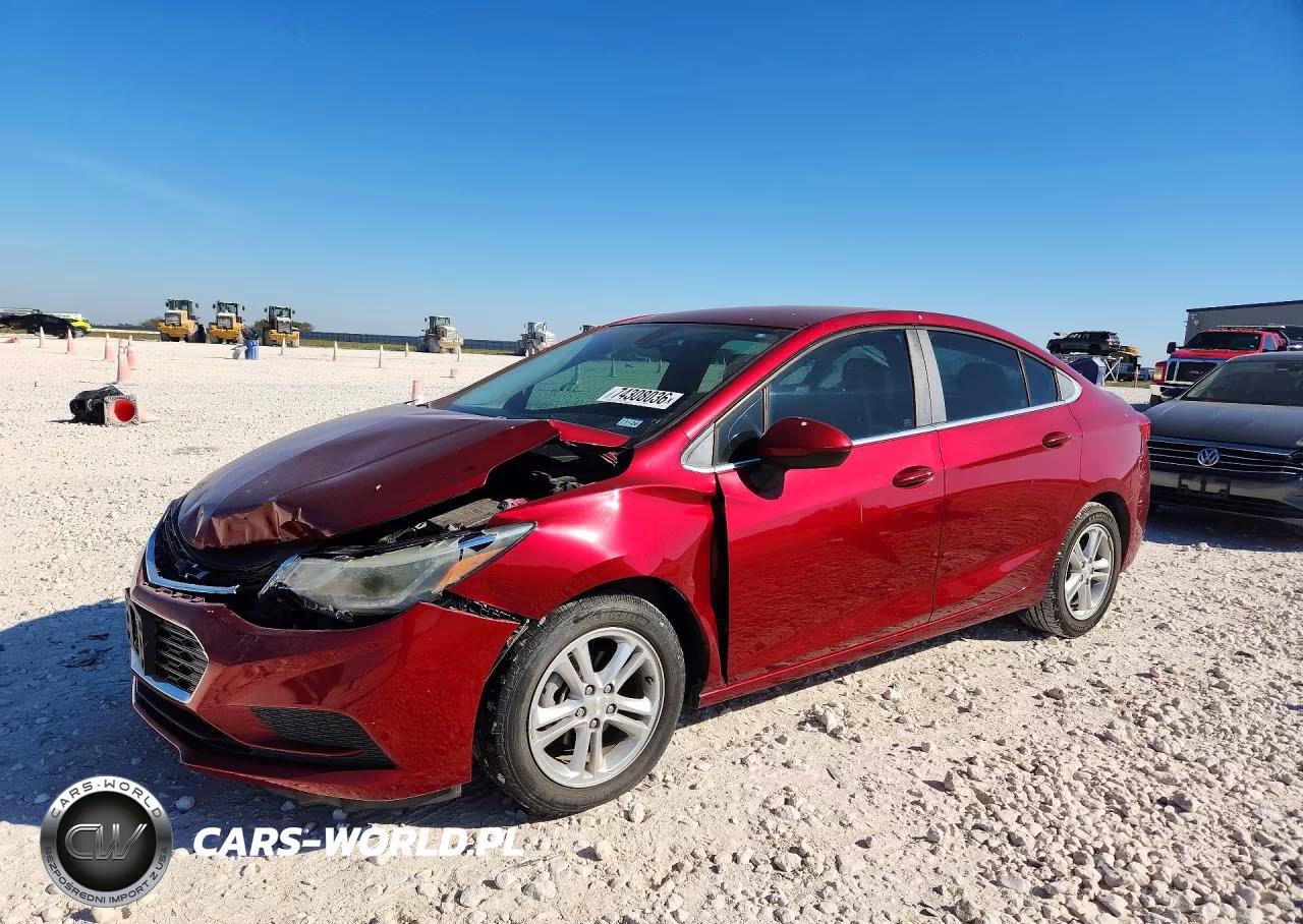 2018 Chevrolet Cruze Lt VIN:1G1BE5SM4J7143347 - 1