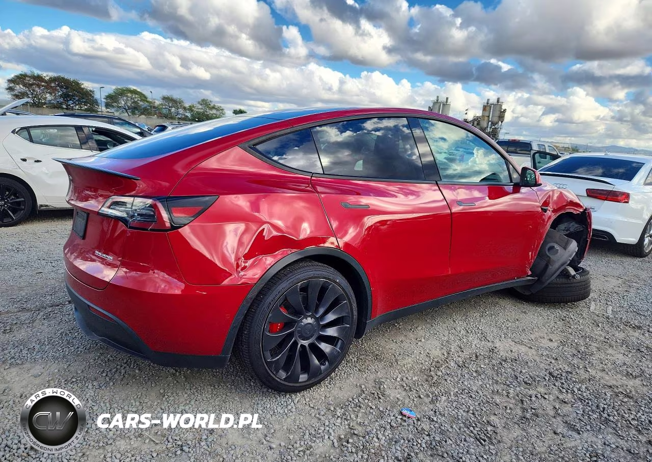 2022 Tesla Model Y VIN:7SAYGDEF4NF406216 - 3