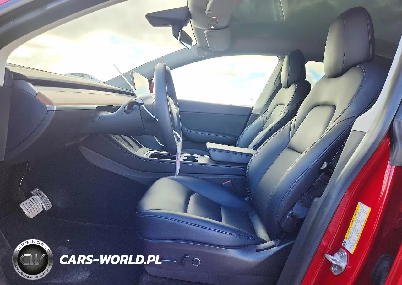 2022 Tesla Model Y VIN:7SAYGDEF4NF406216 - 7