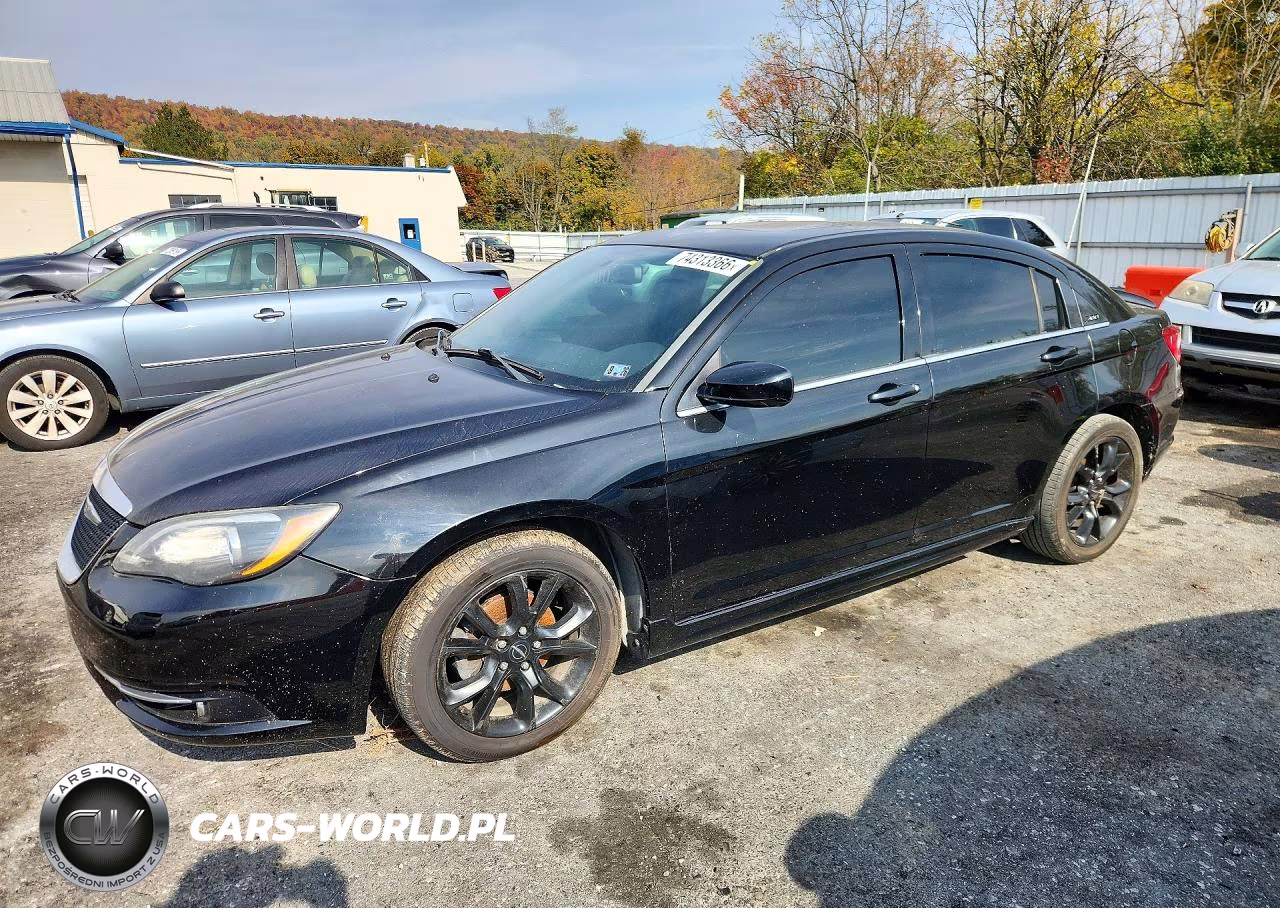 2014 Chrysler 200 Touring VIN:1C3CCBBG9EN179843 - 1