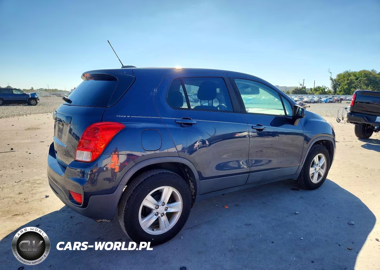 2019 Chevrolet Trax Ls VIN:3GNCJKSB2KL212884 - 3