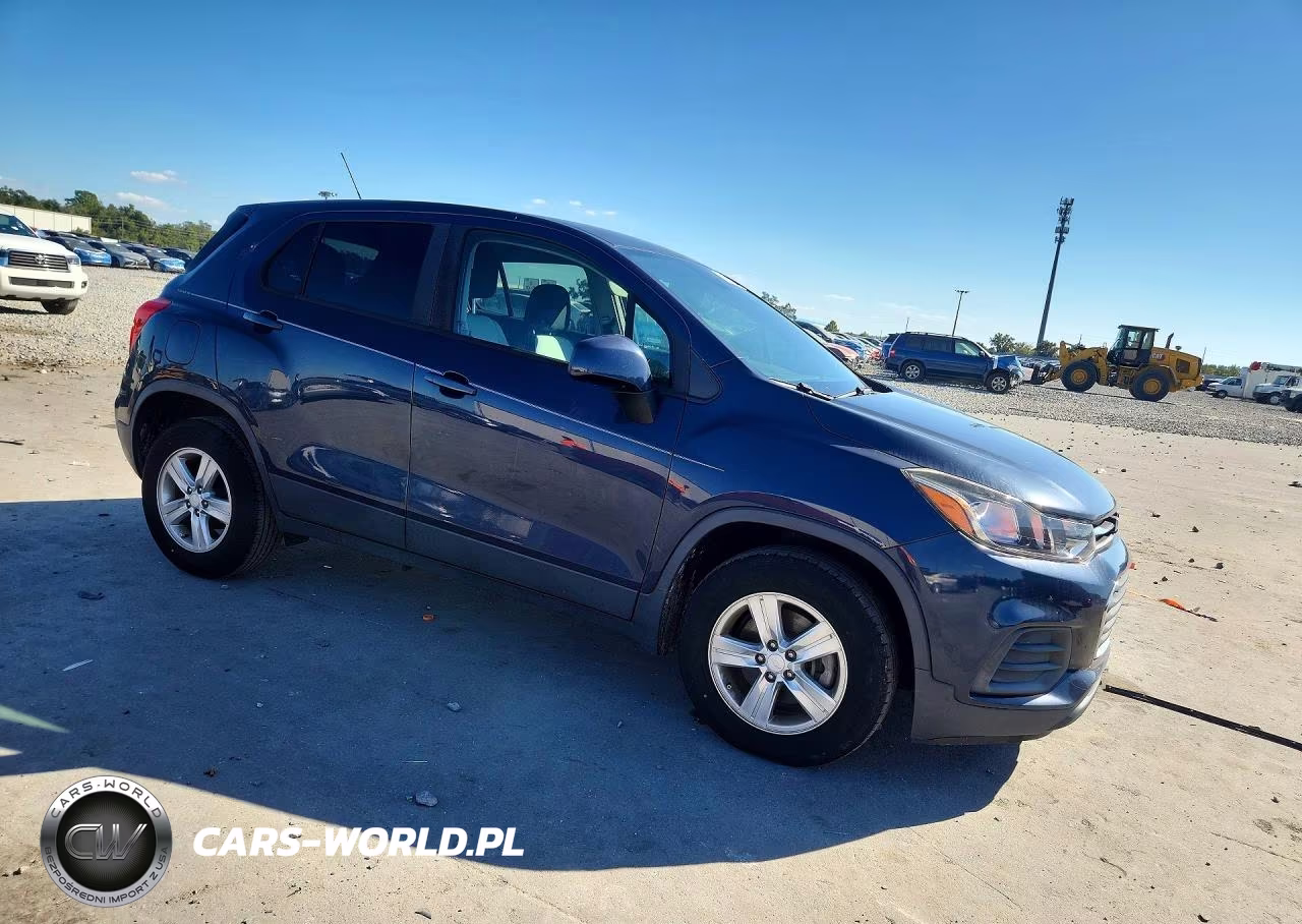 2019 Chevrolet Trax Ls VIN:3GNCJKSB2KL212884 - 4