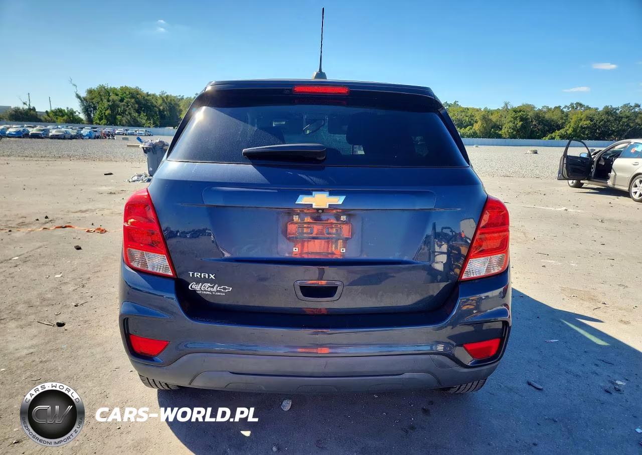 2019 Chevrolet Trax Ls VIN:3GNCJKSB2KL212884 - 6