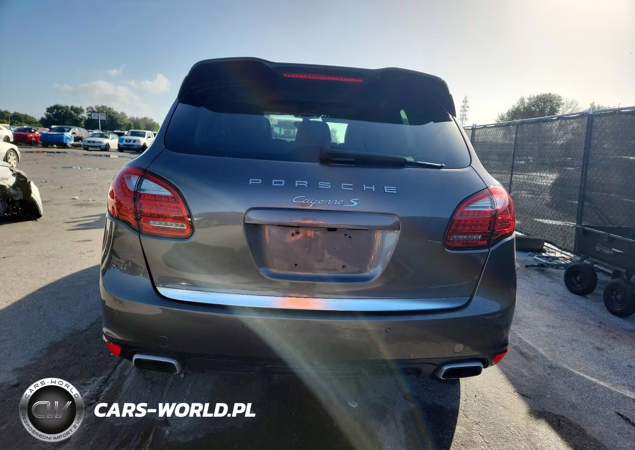 2014 Porsche Cayenne S VIN:WP1AB2A23ELA55038 - 6