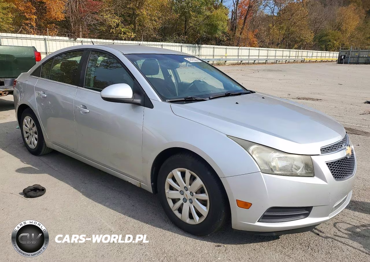 2011 Chevrolet Cruze Lt VIN:1G1PF5S96B7308928 - 4