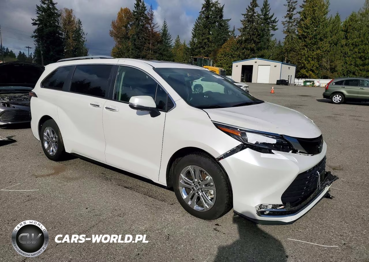 2024 Toyota Sienna Platinum 7-Passenger VIN:5TDESKFC1RS127007 - 4