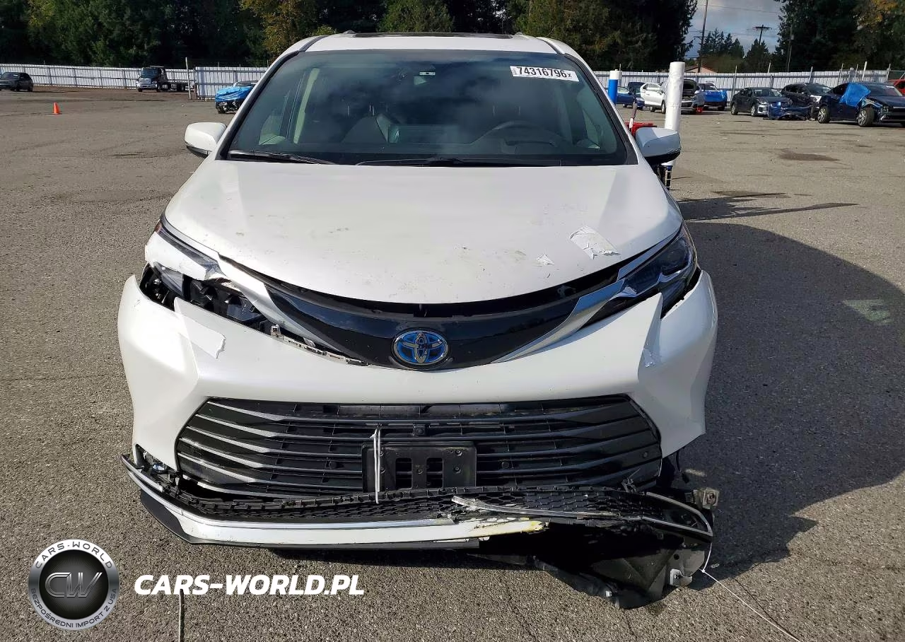 2024 Toyota Sienna Platinum 7-Passenger VIN:5TDESKFC1RS127007 - 5