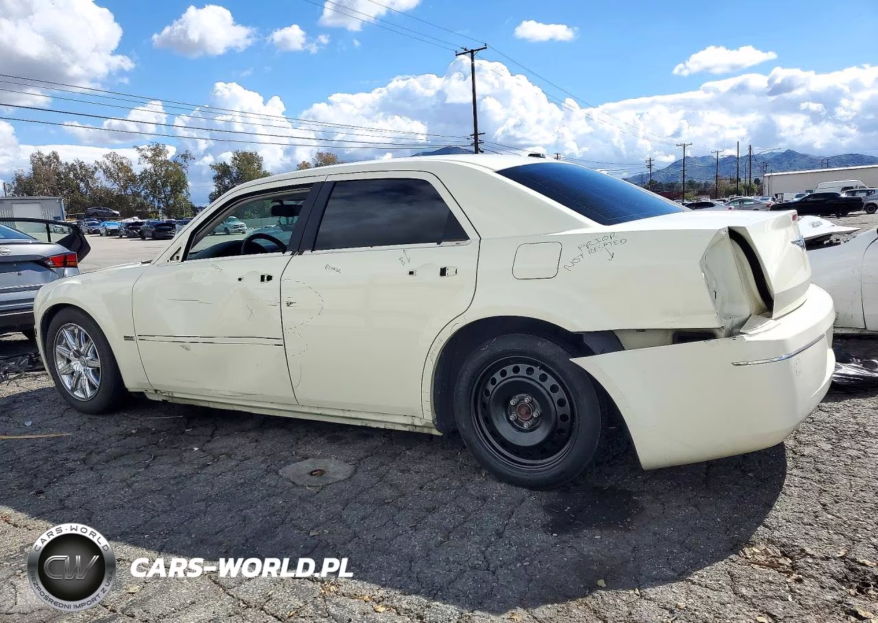 2010 Chrysler 300 Touring VIN:2C3CA5CVXAH133879 - 2