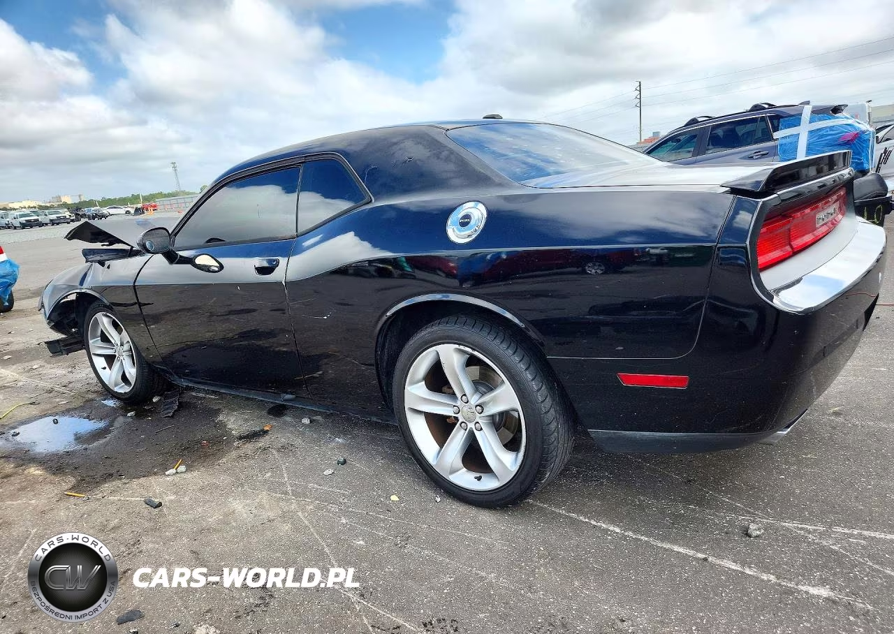 2013 Dodge Challenger Sxt VIN:2C3CDYAG1DH612435 - 2