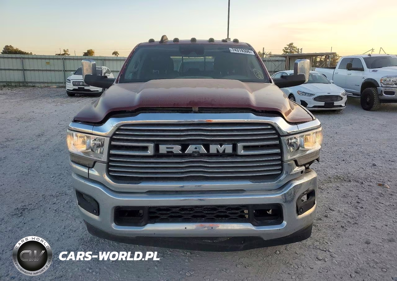 2020 Ram 3500 Laramie VIN:3C63RRJL7LG128260 - 5