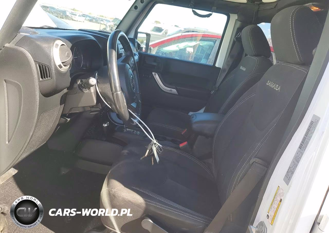 2018 Jeep Wrangler Unlimited Sahara VIN:1C4HJWEG9JL931170 - 7