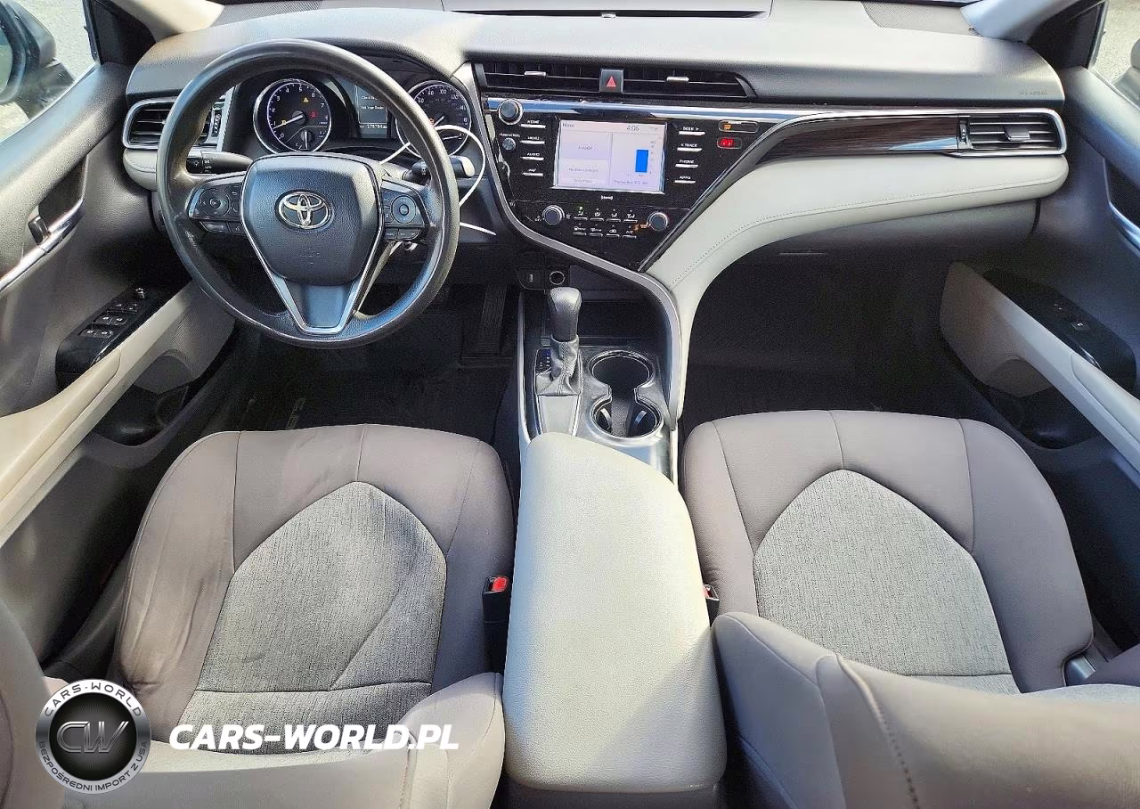 2020 Toyota Camry Le VIN:4T1C11AKXLU884618 - 8