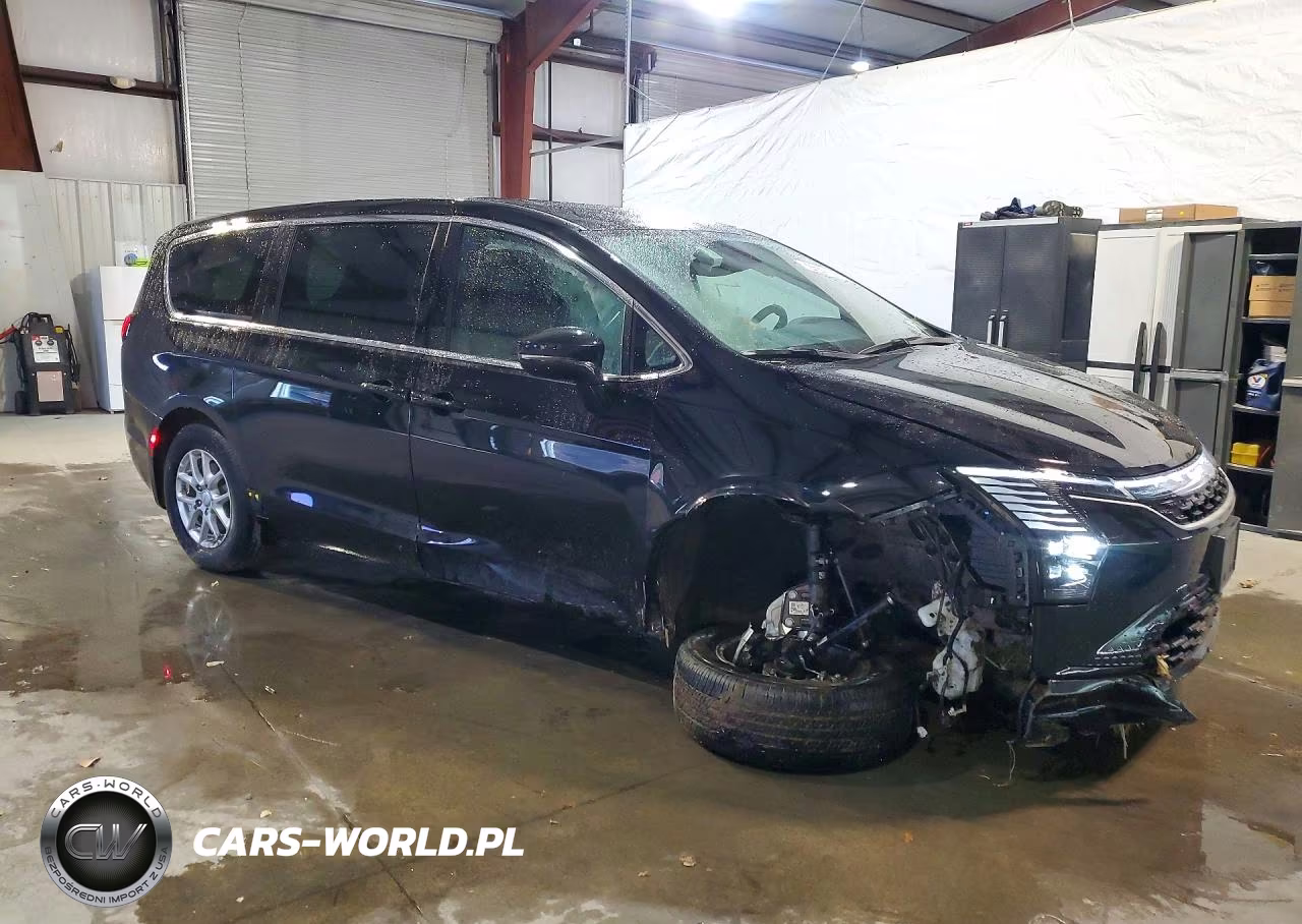 2027 Chrysler Pacifica Select VIN:2C4RC1BG5VR580986 - 4