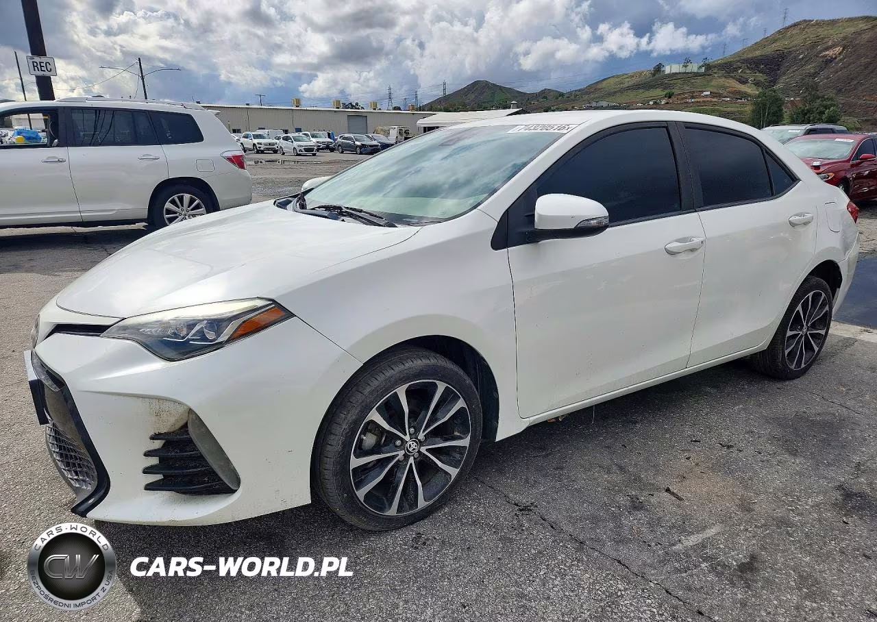 2018 Toyota Corolla Se VIN:5YFBURHE1JP816479 - 1