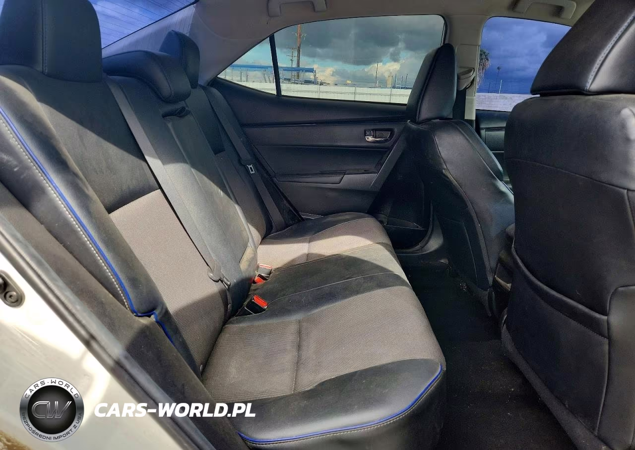 2018 Toyota Corolla Se VIN:5YFBURHE1JP816479 - 10