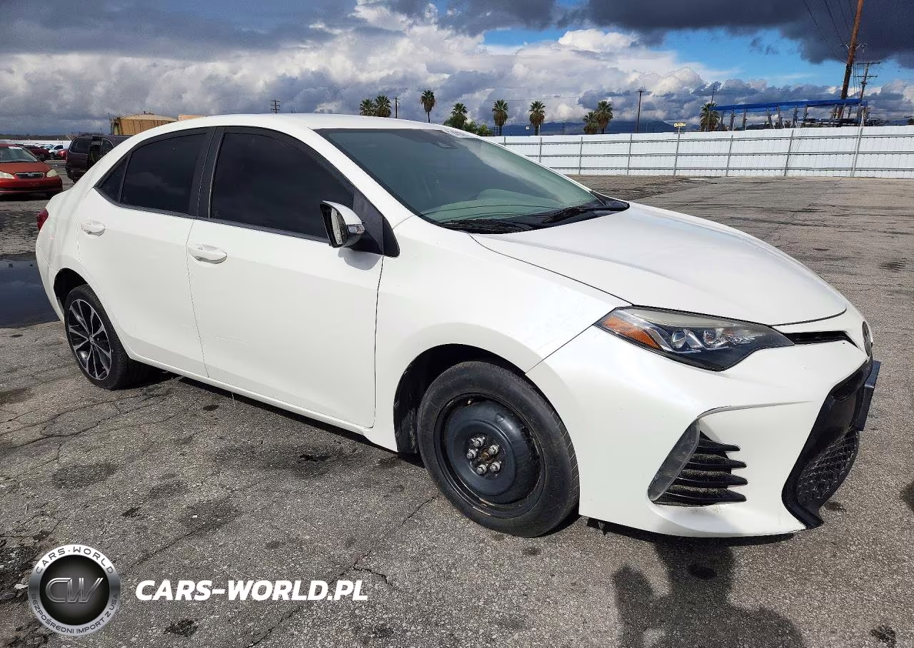 2018 Toyota Corolla Se VIN:5YFBURHE1JP816479 - 4