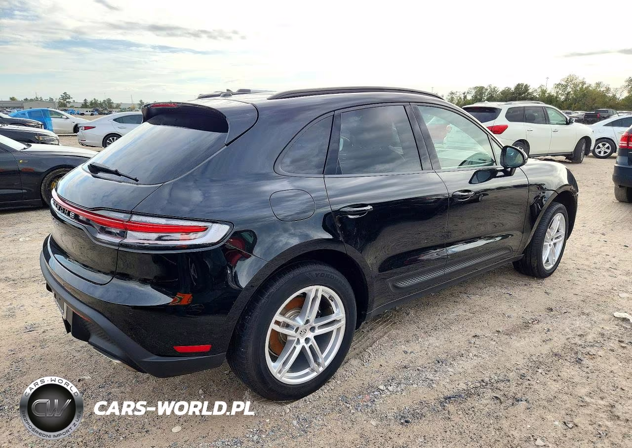 2025 Porsche Macan Base VIN:WP1AA2A50SLB15009 - 3