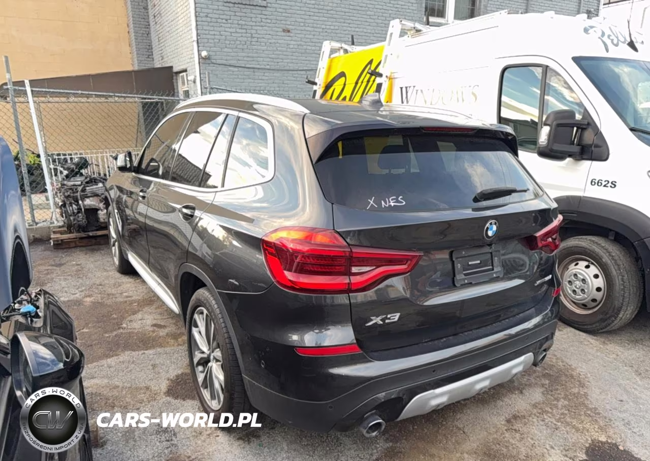 2019 BMW X3 xDrive30I VIN:5UXTR9C54KLE19504 - 3