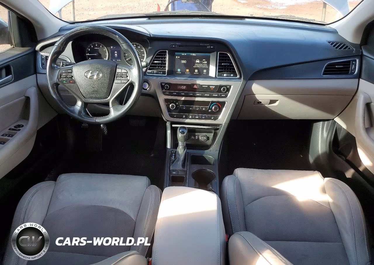 2016 Hyundai Sonata Sport VIN:5NPE34AF7GH434257 - 8