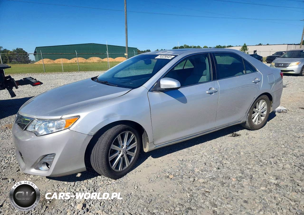 2012 Toyota Camry Xle – zdjęcie 1 z 12