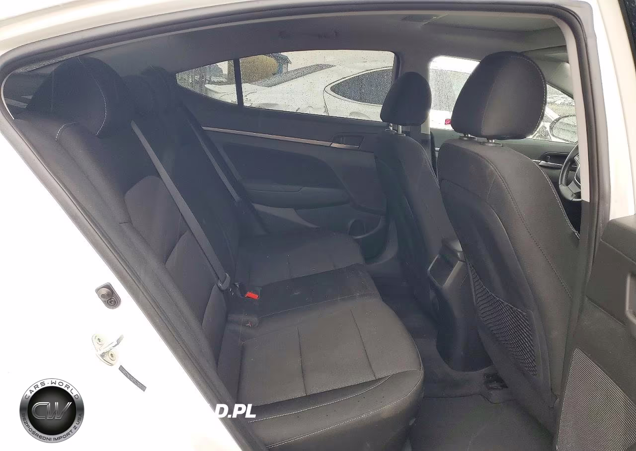 2018 Hyundai Elantra Value Edition VIN:5NPD84LF6JH261400 - 10