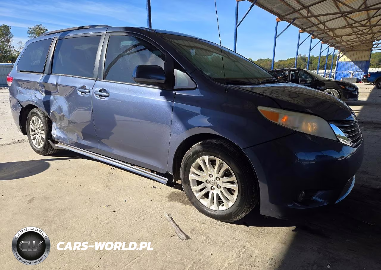 2014 Toyota Sienna Xle 8-Passenger VIN:5TDYK3DC2ES522247 - 4