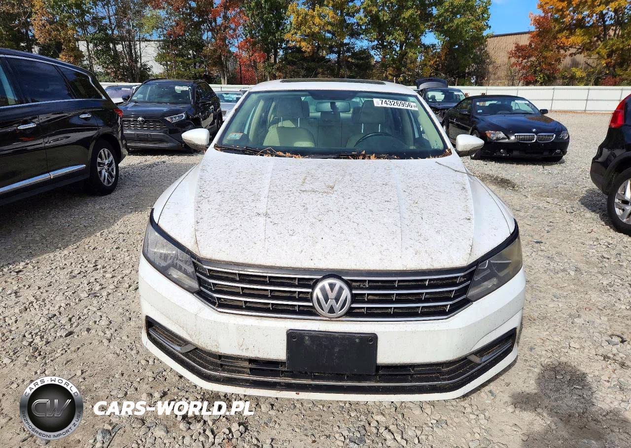 2016 Volkswagen Passat Se VIN:1VWBT7A34GC010120 - 5